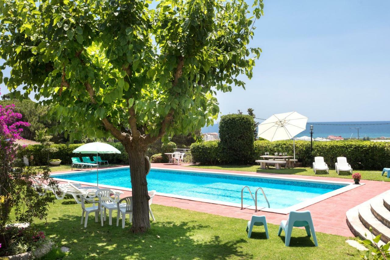 Costa Maresme Apartment Санта-Сусанна Экстерьер фото