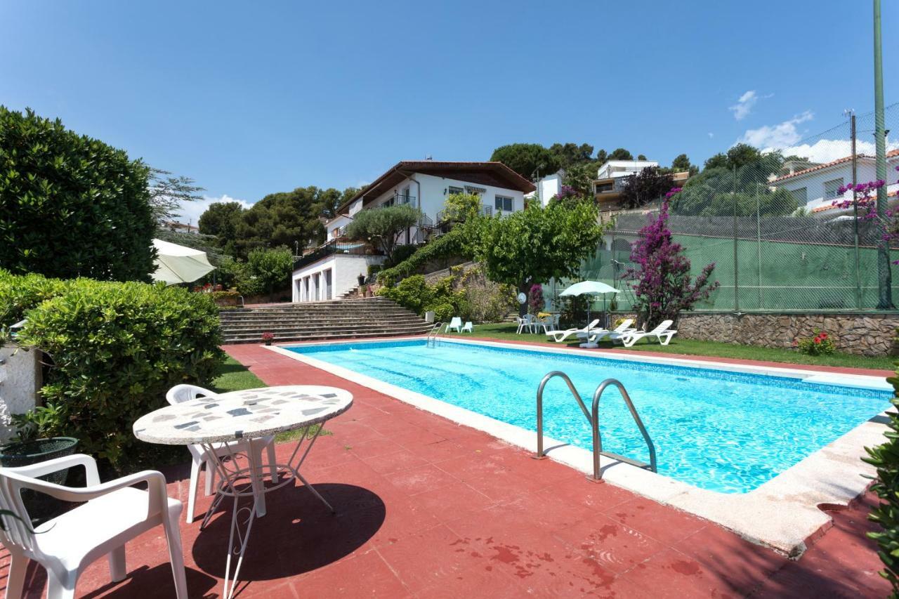 Costa Maresme Apartment Санта-Сусанна Экстерьер фото